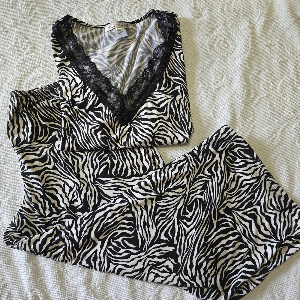 🌟7/25$ Linea Donatella Zebra Patterned Lounge Set - Picture 5 of 6